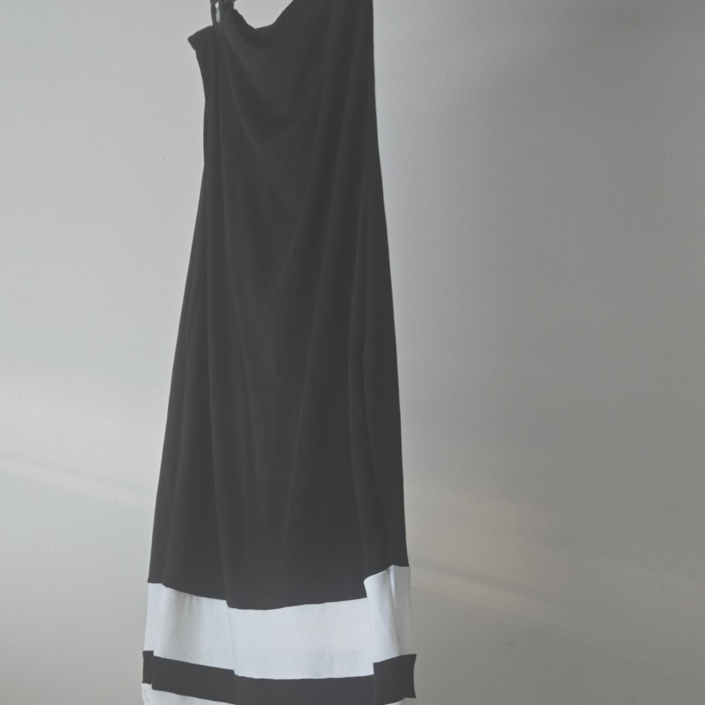 SHEIN Black and White One Shoulder Cocktail Gown